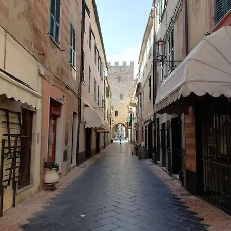 Apartamento Casa Del Nonno Ernesto Centro Storico Noli