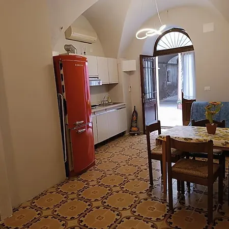 Casa Del Nonno Ernesto Centro Storico * نولي
