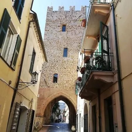 شقة Casa Del Nonno Ernesto Centro Storico نولي